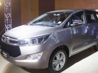 Toyota Innova Crysta G Plus ra mắt tại Ấn Độ với giá 510 triệu đồng