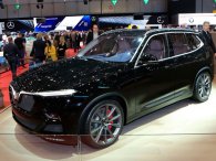 VinFast có thực sự 'chơi lớn' với SUV LUX V8?