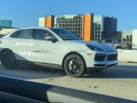 Volkswagen Group khẳng định Cayenne Coupe, Flying Spur và Golf sẽ trình làng trong năm nay