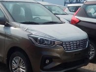 Cận cảnh Suzuki Ertiga 2019 nhập khẩu nguyên chiếc từ Indonesia tại cảng Việt Nam Cận cảnh Suzuki Ertiga 2019 nhập khẩu nguyên chiếc từ Indonesia tại cảng Việt Nam