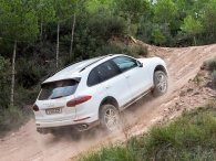 Những dấu hiệu cho thấy ô tô của bạn ngày càng 'nát tươm'