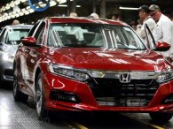 Honda Accord và Civic cắt giảm số lượng sản xuất