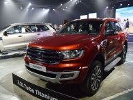 Vì đâu xe 'Hot' Ford Everest 2019 giảm giá mạnh tại đại lý?