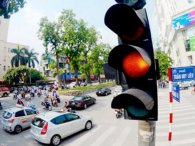 Tài xế Việt và những hành vi lái xe nguy hiểm khó bỏ