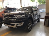 Giá xe Ford Everest 2019 tại đại lý giảm sâu