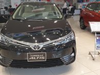 Đại lý hạ giá sốc cho Toyota Corolla Altis: Dọn đường cho phiên bản mới?