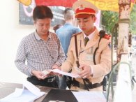 Nếu có bằng ô tô có cần bằng xe máy không?