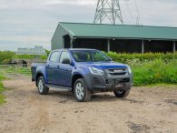 Isuzu D-Max Workman+ ra mắt tại Anh với giá 632 triệu đồng