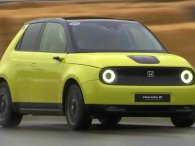 Honda E trang bị màn hình kỹ thuật số siêu dài