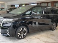 Toyota Alphard lội ngược dòng, bán kèm 'lạc' 300 triệu vẫn không đủ xe giao khách Toyota Alphard lội ngược dòng, bán kèm 'lạc' 300 triệu vẫn không đủ xe giao khách