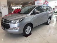 Sợ vía tháng 'cô hồn', đại lý sale sập sàn Toyota Innova 2019
