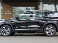 Giá xe Hyundai Santa Fe tại đại lý tháng 8 có gì hấp dẫn?