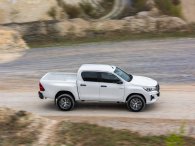 Toyota Hilux 2019 tại Anh sở hữu loạt trang bị khủng, giá chỉ từ 580 triệu đồng