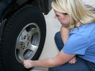 Mất bao lâu để thay lốp xe ô tô?