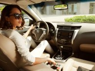 Chọn trang phục khi lái xe ô tô sao cho an toàn và hợp lý?