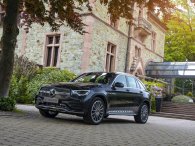 Mercedes-Benz GLC 300 4Matic bản nâng cấp chốt giá 2,56 tỷ đồng cho khách Việt