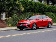 Phân khúc xe hạng C tháng 3/2020: Kia Cerato cho Mazda 3 hít khói