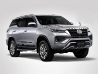 Vừa ra bản mới, Toyota Fortuner 2021 và Hilux tung thêm gói độ TRD thể thao chất lừ