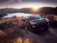 Toyota Land Cruiser Heritage Edition 2021 ra mắt với cấu hình 3 hàng ghế mới