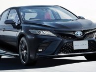 Toyota Camry Black Edition bản 'Bao Công' chào giá 921 triệu đồng Toyota Camry Black Edition bản 'Bao Công' chào giá 921 triệu đồng
