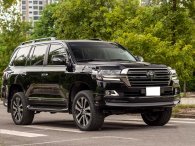Toyota Land Cruiser cũ nhập Nga bán lại giá cao hơn xe 'đập hộp' chính hãng