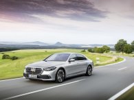 Mercedes-Benz S-Class 2021 gầm rống tại trường đua, chào hàng từ 2,6 tỷ đồng Mercedes-Benz S-Class 2021 gầm rống tại trường đua, chào hàng từ 2,6 tỷ đồng