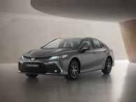 Toyota Camry Hybrid 2021 ra mắt: Đẹp hơn và an toàn hơn Toyota Camry Hybrid 2021 ra mắt: Đẹp hơn và an toàn hơn