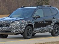 Subaru Forester 2022 facelift lộ diện khi chạy thử