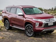 Mitsubishi Pajero Sport 2021 cắt giảm biến thể, tăng nhẹ giá