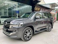 Sắp ra mắt thế hệ mới, chiếc Toyota Land Cruiser 2021 màu 'độc' cuối cùng về Việt Nam tìm chủ