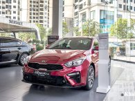 Kia Cerato giảm giá mạnh, giật khách của Toyota Vios, Honda City