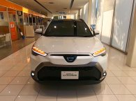 Ảnh thực tế Toyota Corolla Cross 2022 tại đại lý, khác gì so với bản hiện tại?