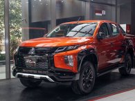 Cận cảnh Mitsubishi Triton Athlete 2022 vừa về đại lý, trẻ trung và cá tính hơn