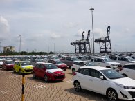 Chạy đua xe nội, hơn 15 nghìn xe nhập khẩu ồ ạt về nước trong tháng 11 