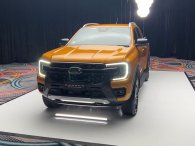 Ảnh thực tế Ford Ranger 2022, quá hiện đại khiến người Việt ngóng chờ