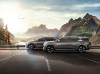 Xe điện VinFast VF e35, VF e36 chính thức nhận cọc trực tuyến, có 3 phiên bản lựa chọn