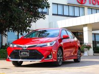 Toyota Corolla Altis giảm giá sâu tại đại lý, dọn kho chờ phiên bản mới