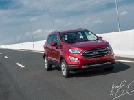 EcoSport ưu đãi 50 triệu đồng, nhiều mẫu xe Ford bán kèm quà tặng quà hấp dẫn