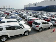 Ô tô nhập khẩu về Việt Nam giảm hơn 70% trong tháng 1/2022