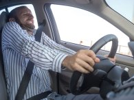 Đạp ga nhưng xe ô tô không tăng tốc, nguyên nhân do đâu?