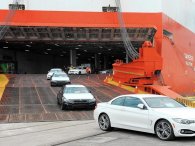 Ô tô nhập khẩu về Việt Nam tăng hơn 100% trong tháng 2/2022