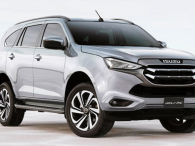 Toyota Fortuner chuẩn bị đối đầu Isuzu mu-X 2022, bản cũ giảm giá 'sốc' tại đại lý