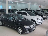 Ô tô đã qua sử dụng chào giá cao hơn hàng nguyên tem, điều gì đang xảy ra trên sàn xe cũ?