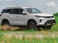 Gợi ý 4 mẫu SUV 7 chỗ máy dầu tiết kiệm nhiên liệu nhất cho người Việt