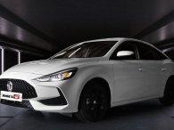 MG5 tung bản tiêu chuẩn, giá ưu đãi 509 triệu đồng, đe dọa thị phần phân khúc dưới