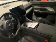 Nội thất VinFast VF 9 lần đầu lộ diện ngoài đời thực, có màn hình kép sang chảnh cùng 'ghế cơ trưởng' cao cấp Nội thất VinFast VF 9 lần đầu lộ diện ngoài đời thực, có màn hình kép sang chảnh cùng 'ghế cơ trưởng' cao cấp