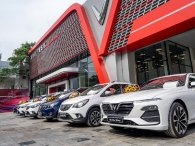 Thị trường xe cũ 'lên hương' sau khi VinFast xác nhận 'khai tử' ô tô xăng Thị trường xe cũ 'lên hương' sau khi VinFast xác nhận 'khai tử' ô tô xăng