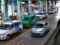 Từ 1/9, ô tô chạy dịch vụ taxi phải dưới 9 chỗ ngồi và không quá 12 năm tuổi