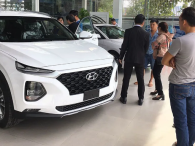 Kinh nghiệm mua ô tô chơi Tết: vừa tránh đòn 'chặt chém', vừa được xe chất lượng Kinh nghiệm mua ô tô chơi Tết: vừa tránh đòn 'chặt chém', vừa được xe chất lượng