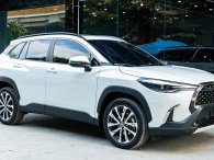Nhờ biển số “san bằng tất cả”, Toyota Corolla Cross 1.8 G cũ rao giá ngang Mer E 200 Exclusive mới Nhờ biển số “san bằng tất cả”, Toyota Corolla Cross 1.8 G cũ rao giá ngang Mer E 200 Exclusive mới